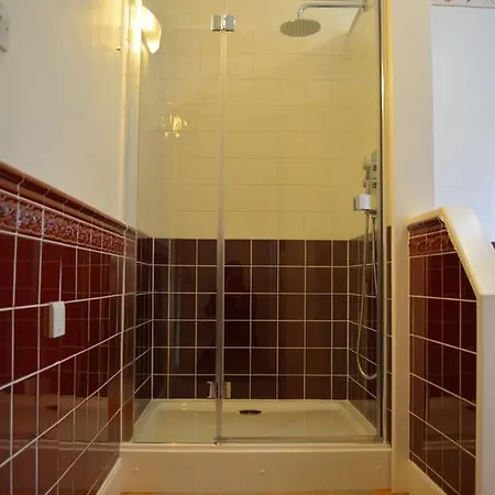 Riverside Pensionat 4*